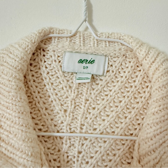 Aerie Oversized Chunky Knit Cream Pullover Sweater - Picture 5 of 5
